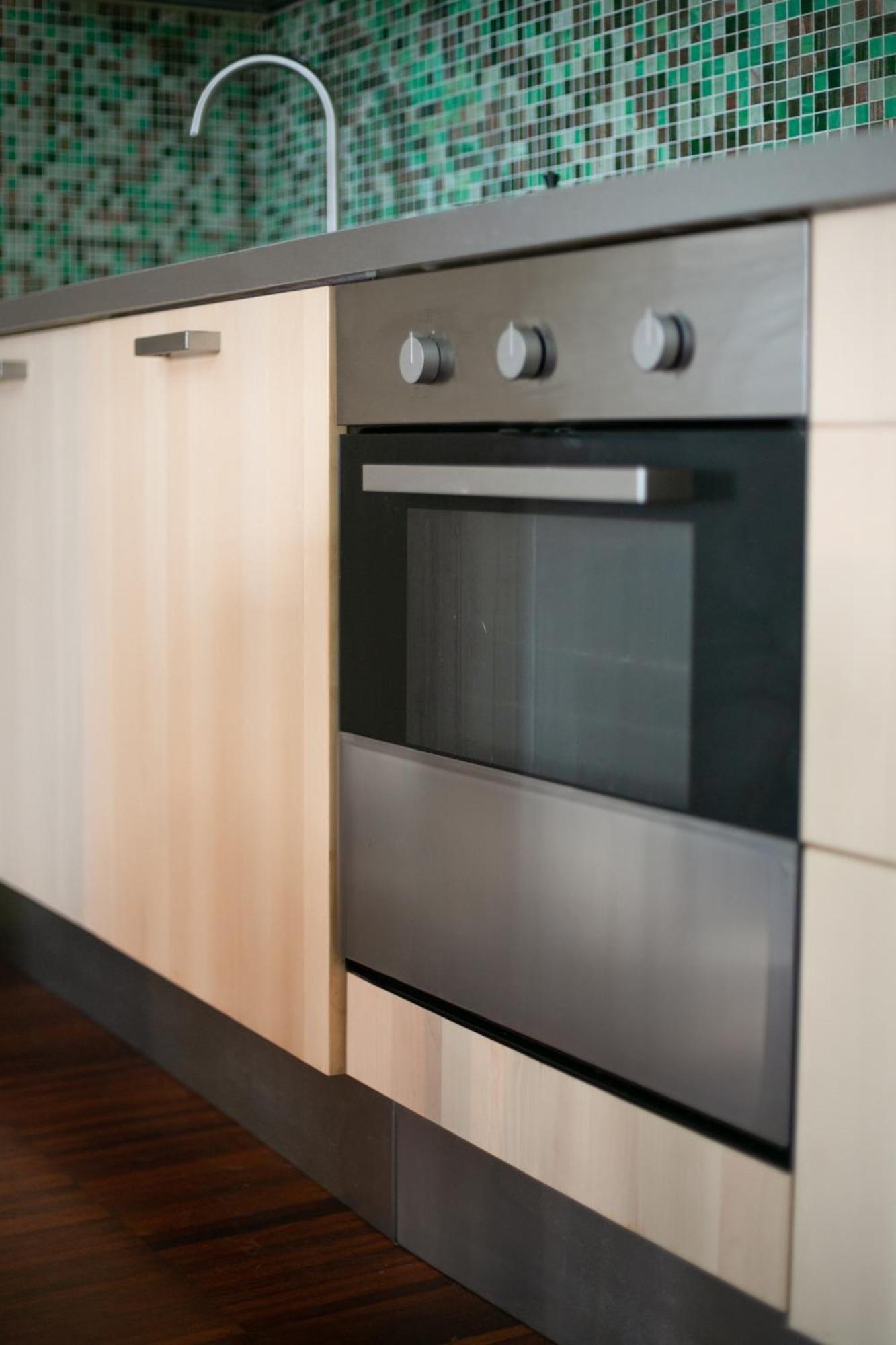 Apartamento White And Brown Exclusive Loft With Terrace - Free Parking - M2 Station Milán Exterior foto