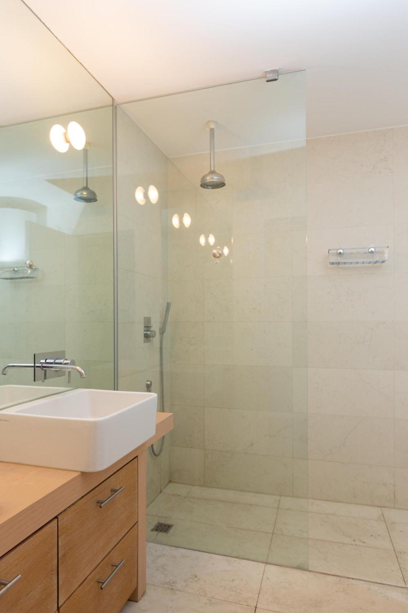 Apartamento White And Brown Exclusive Loft With Terrace - Free Parking - M2 Station Milán Exterior foto