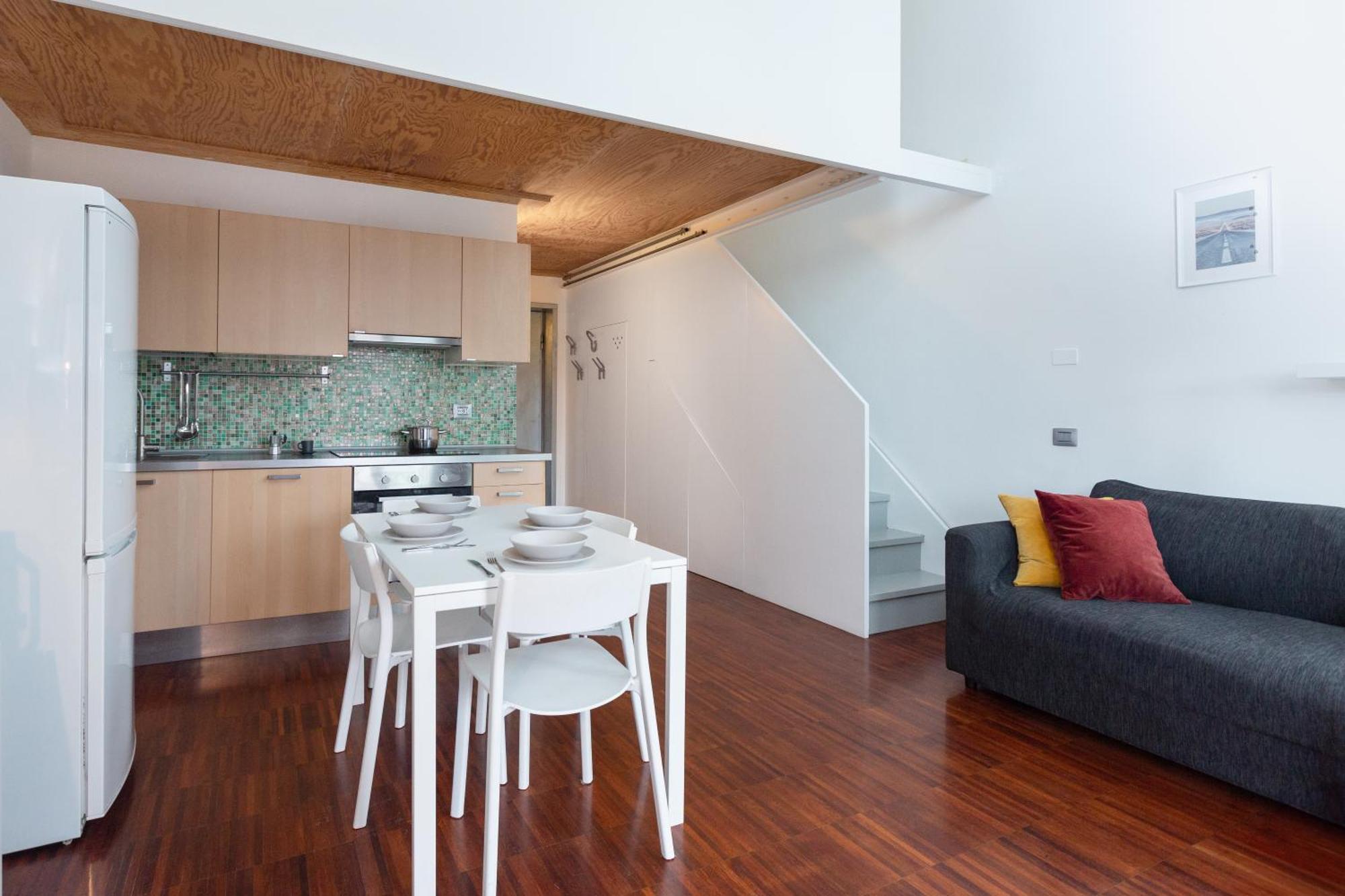 Apartamento White And Brown Exclusive Loft With Terrace - Free Parking - M2 Station Milán Exterior foto